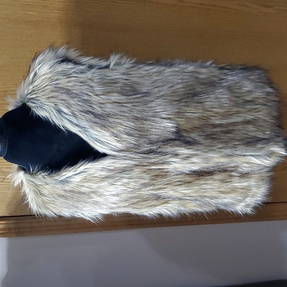 Jason Maxwell nwt faux fur outerwear vest tan - Picture 1 of 7